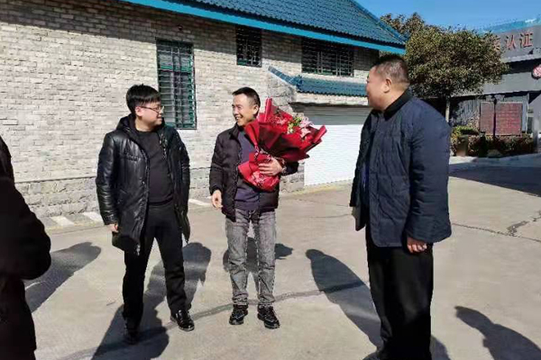 喜迎新春，南莫鎮(zhèn)領(lǐng)導(dǎo)到我公司慰問走訪